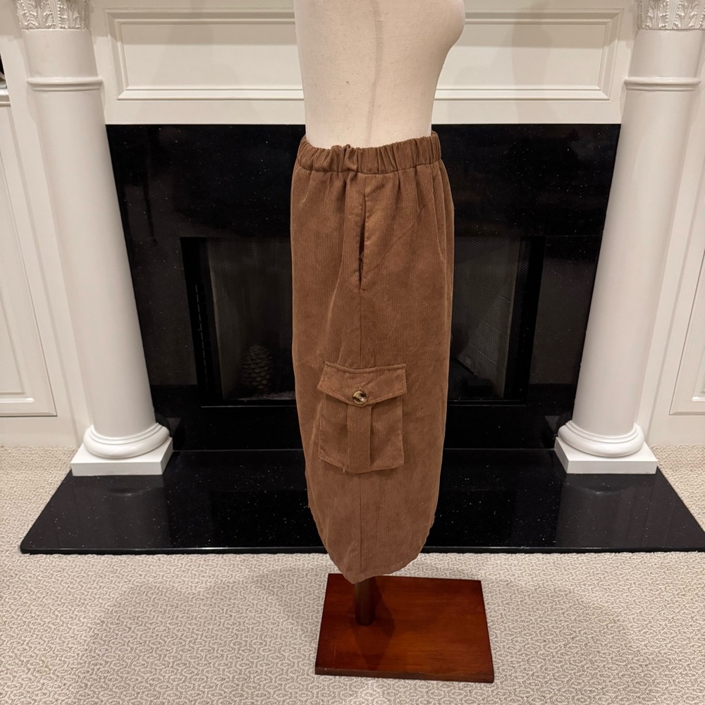 Little Lies Mocha Corduroy Cargo Skirt | Size Small | NWT - Picture 4 of 12